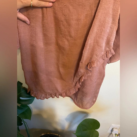 NWOT ASTR the label|| Maeve Shimmer Peach Mini Dress.W/ puff sleeves Hol… - Picture 9 of 11